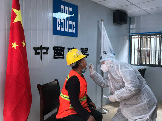 项目组织复工工人进行核酸检测，保障项目安全_副本.jpg