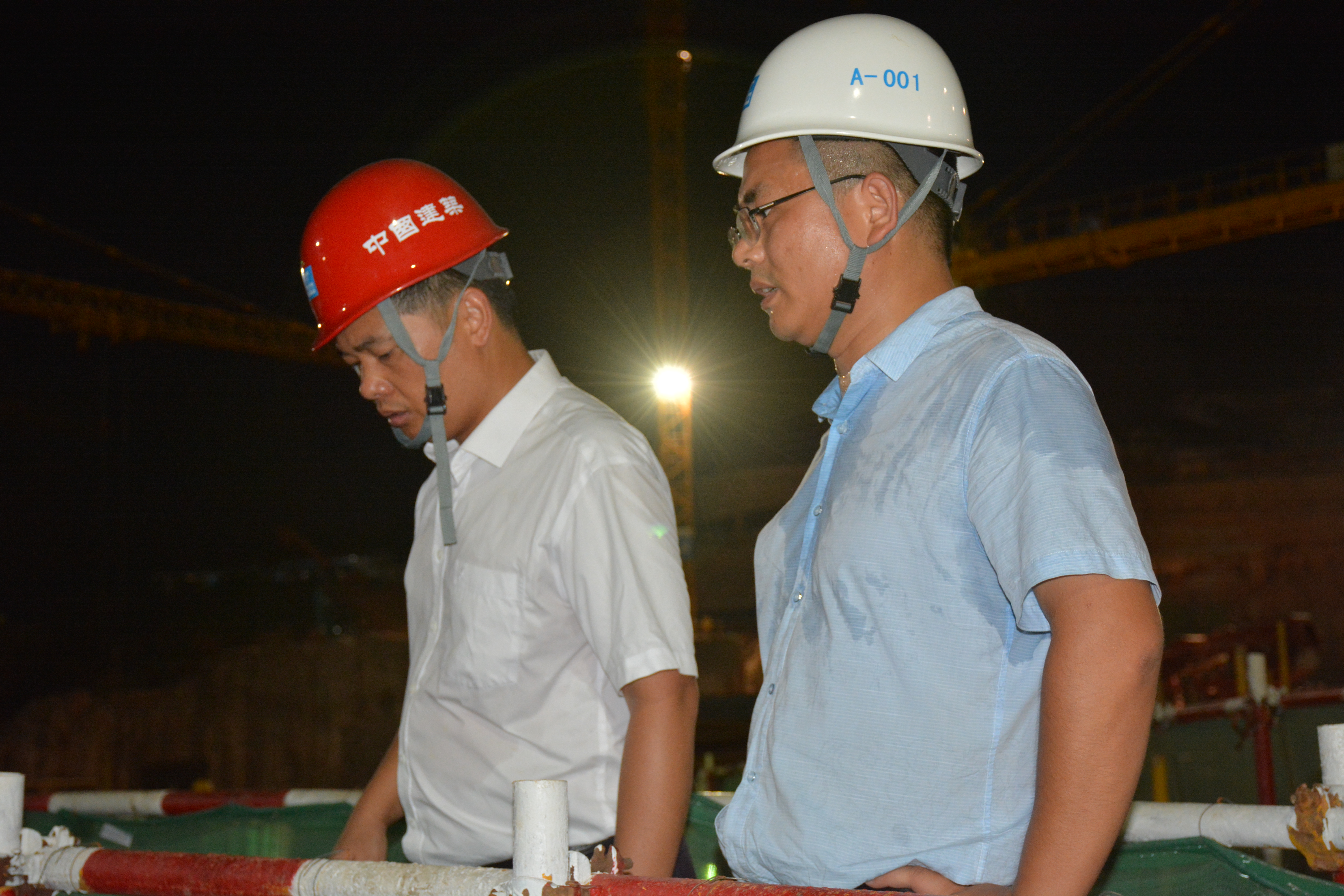 赵金国(右).jpg 赵金国(右).jpg