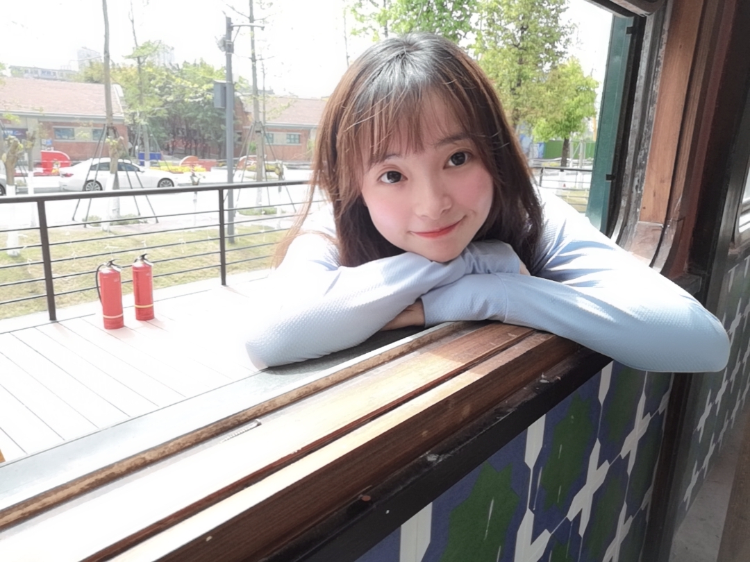 苟婷2.jpg