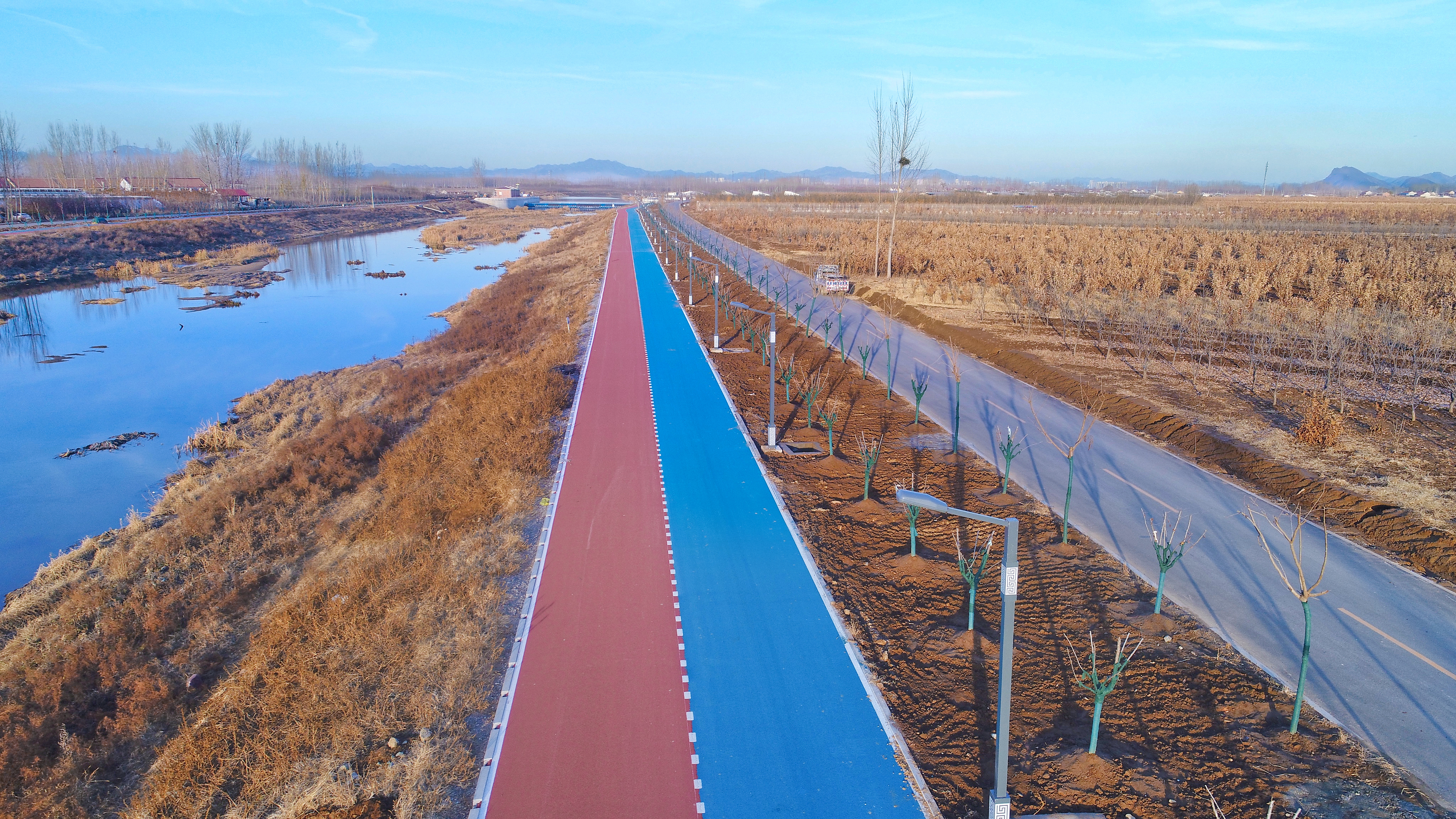 慢行道航拍图.jpg 慢行道航拍图.jpg