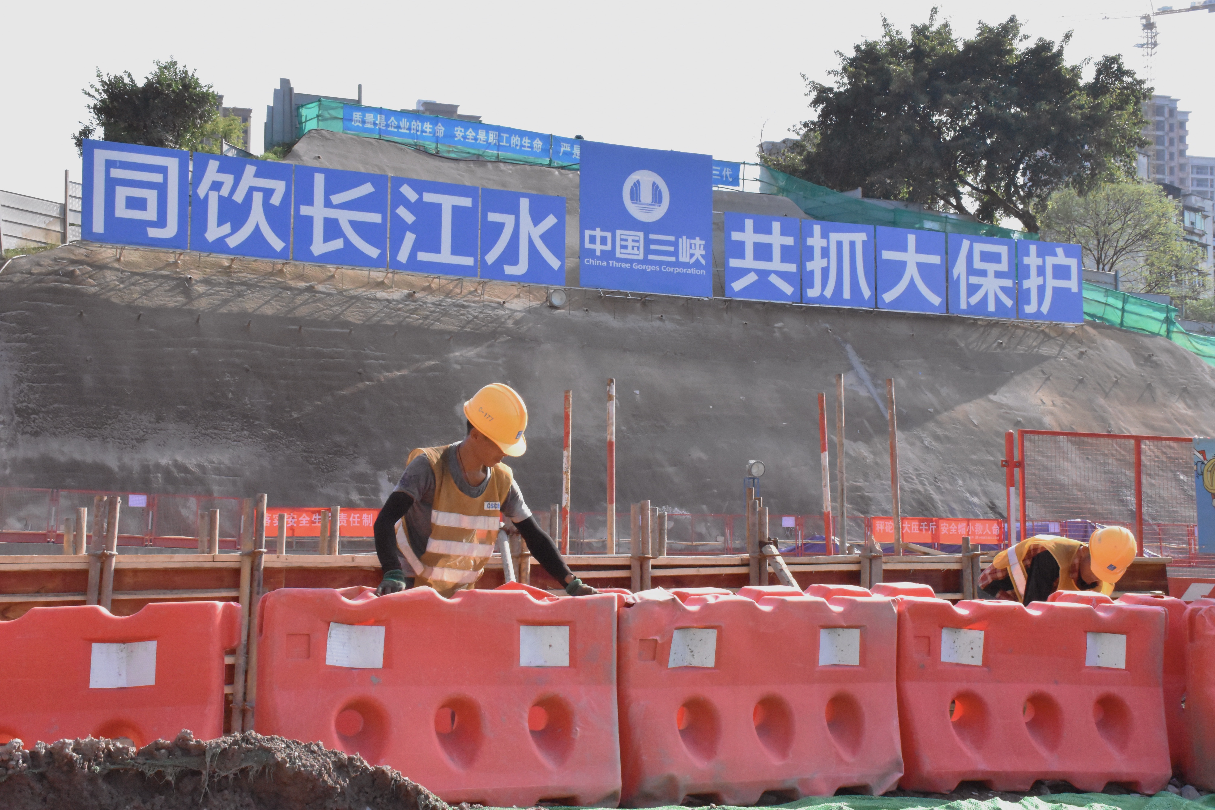 工地现场.jpg 工地现场.jpg