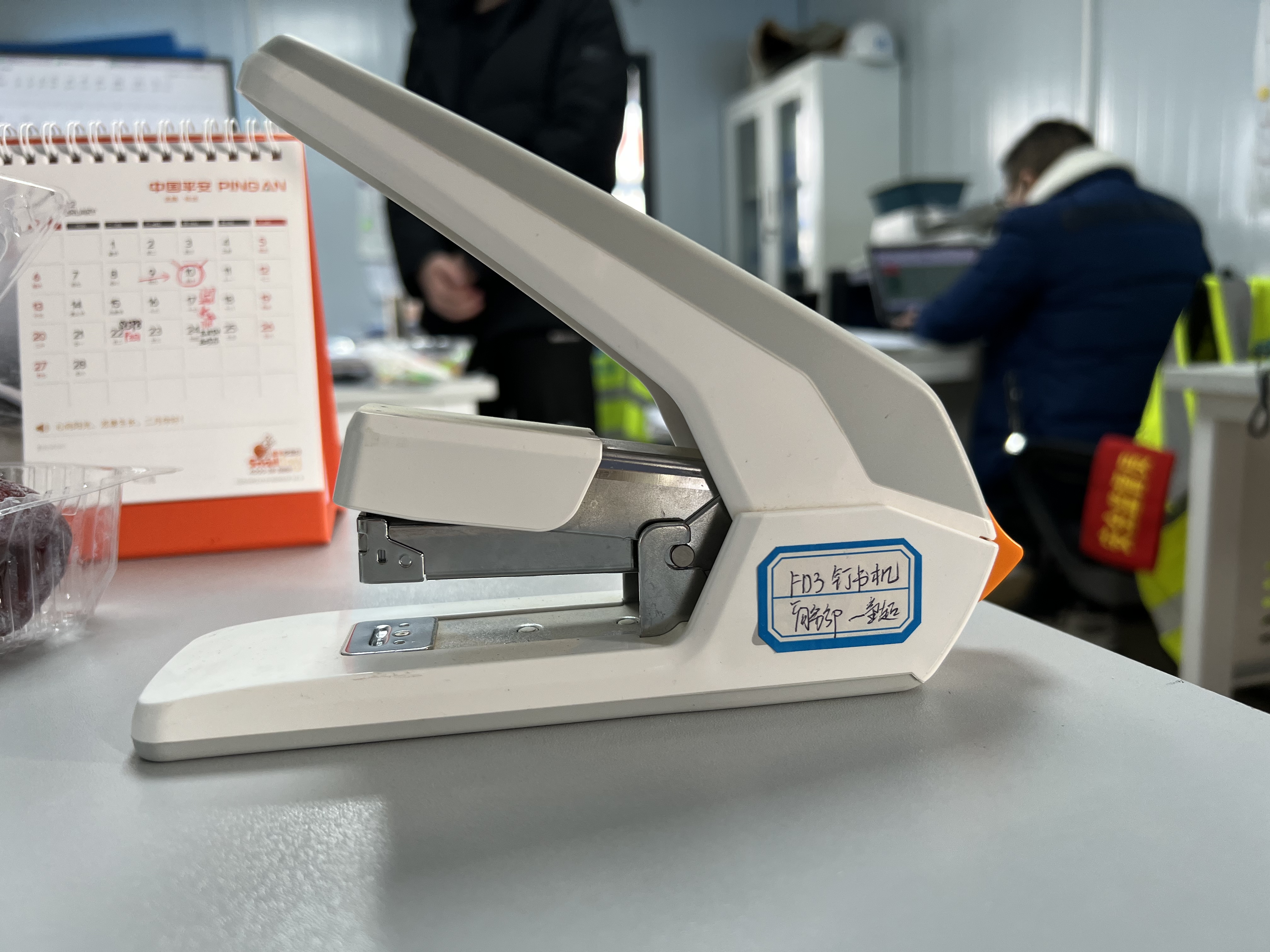 【福鼎时代项目】订书机上贴上了标签.jpg