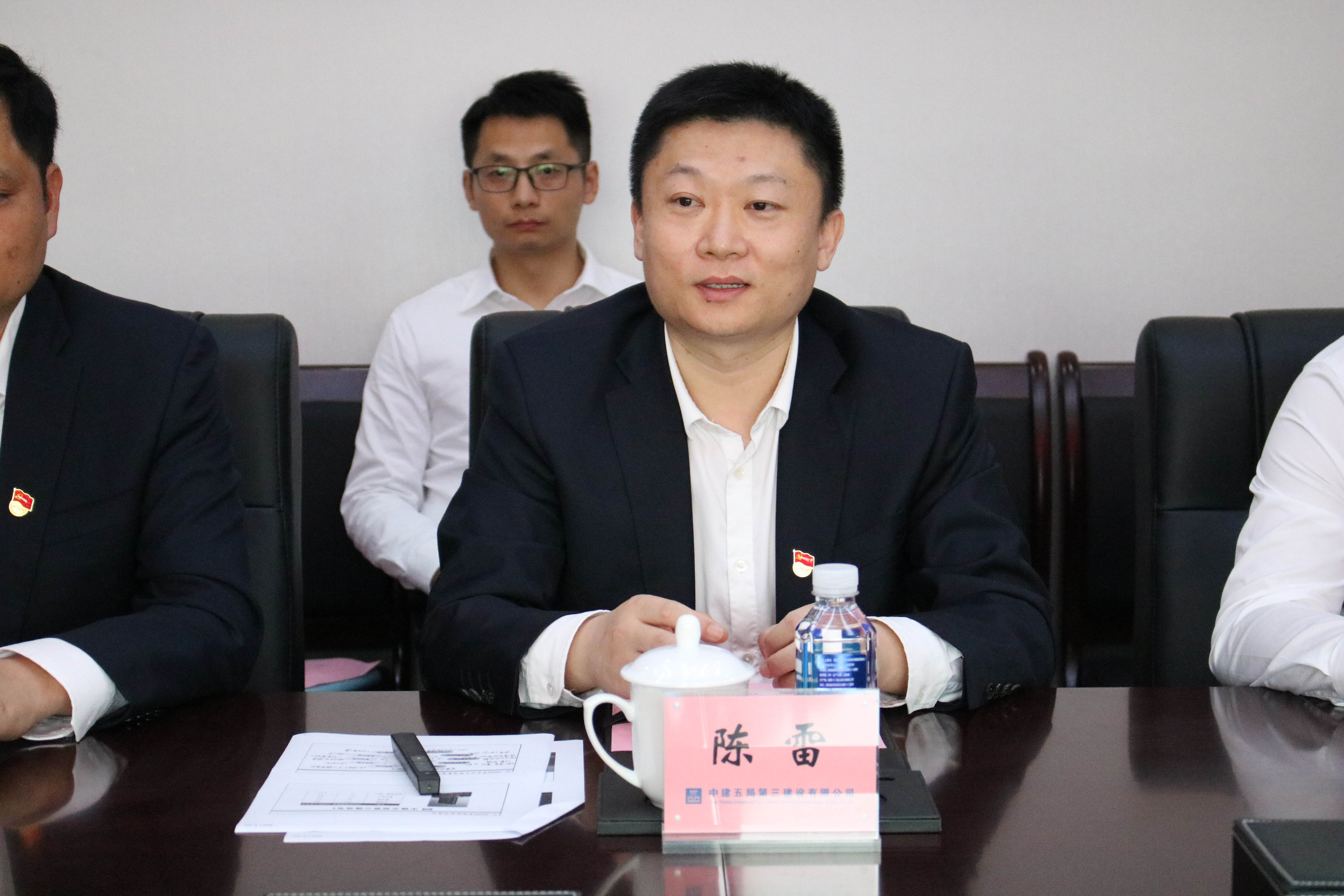 深圳市龙华区住建局党组书记陈小彪一行调研三公司深圳区域