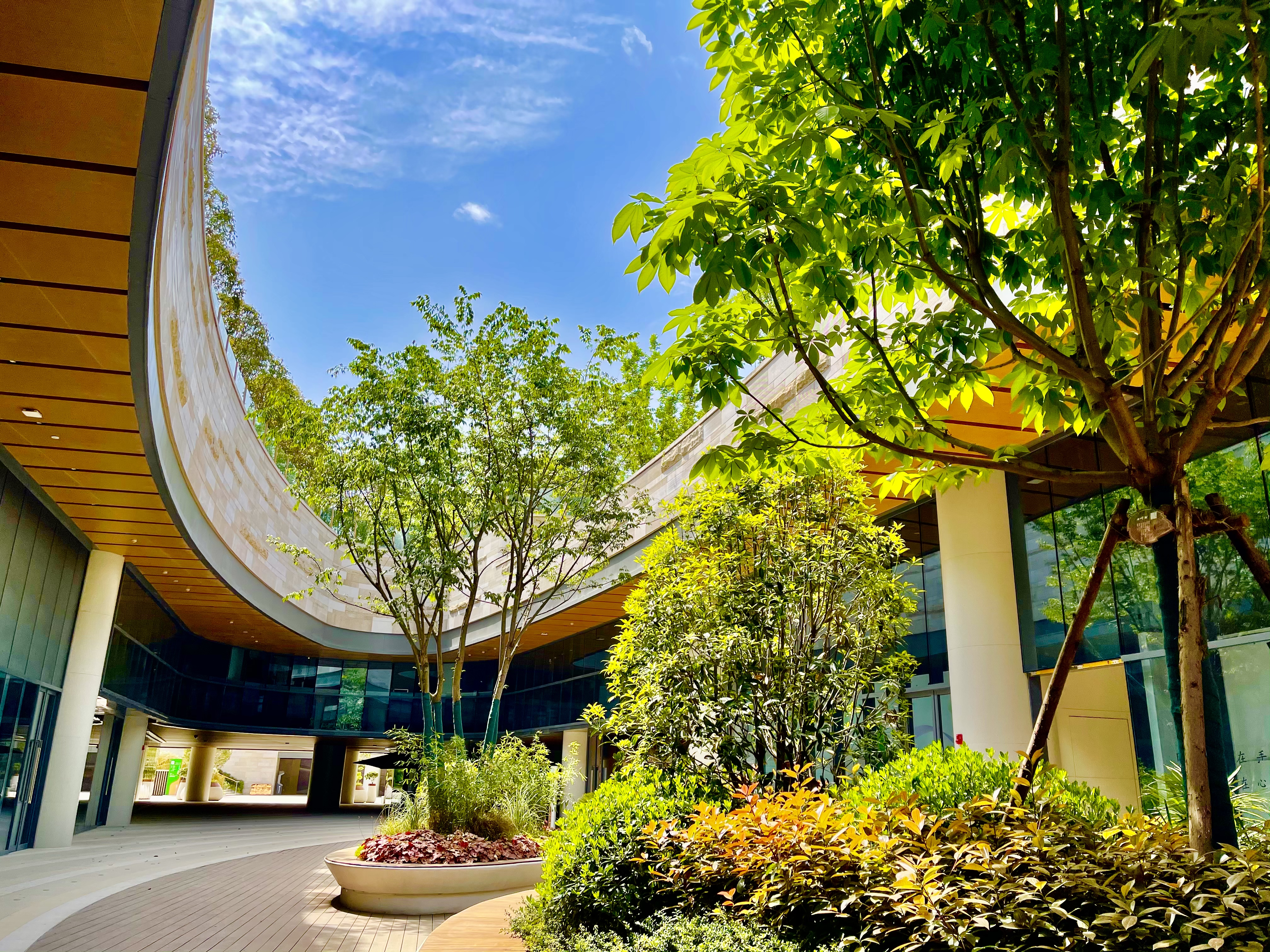 地下空间.jpg 地下空间.jpg