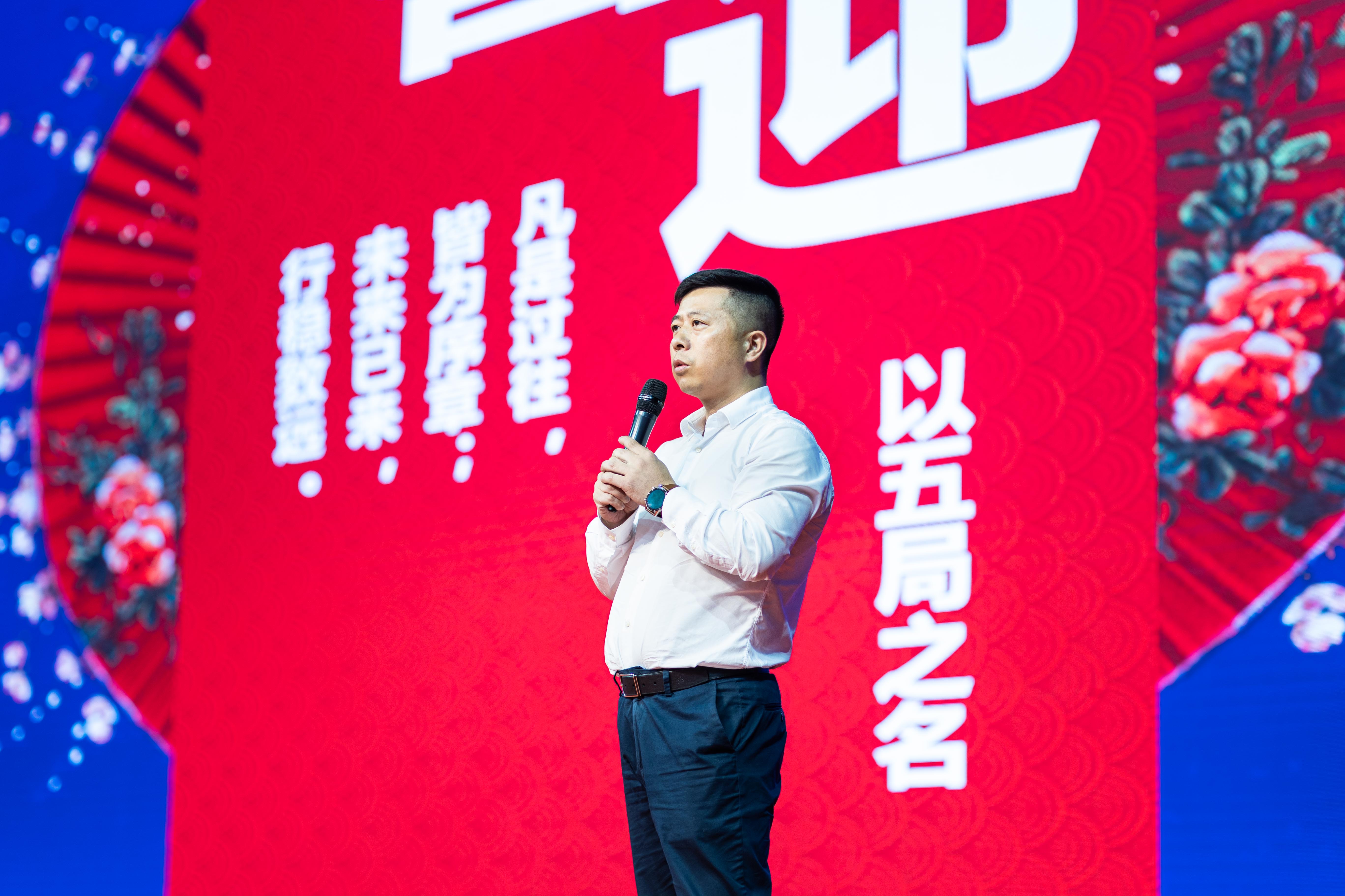 NINI8468.jpg